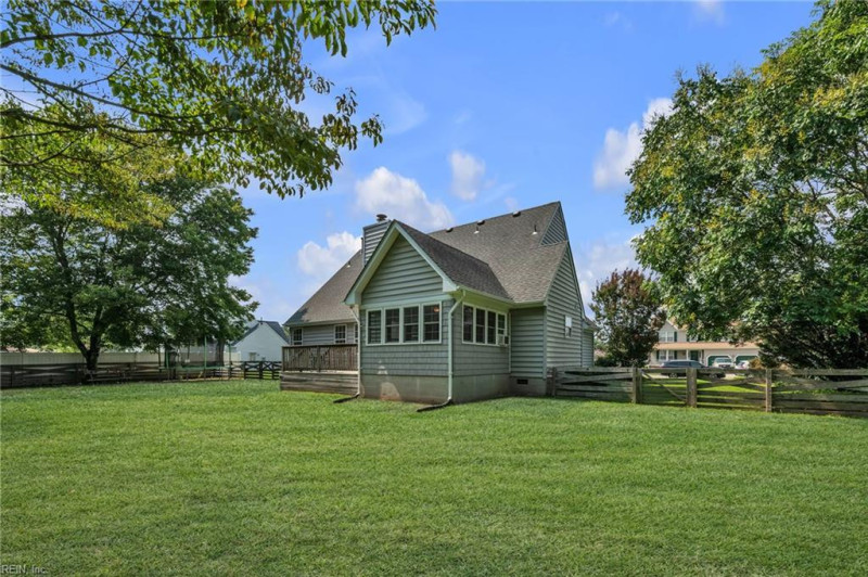Photo 36 of 41 residential for sale in Suffolk virginia
