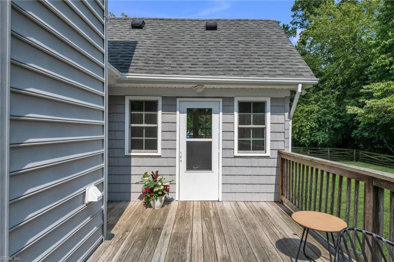 Photo 37 of 41 residential for sale in Suffolk virginia