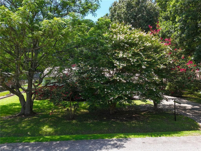 Photo 33 of 39 residential for sale in York County virginia Photo 33 of 39 residential for sale in York County virginia