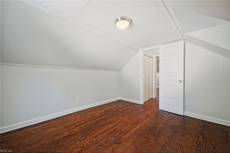 Photo 24 of 43 residential for sale in Portsmouth virginia