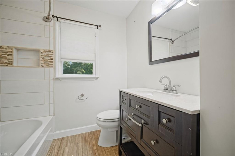 Photo 26 of 43 residential for sale in Portsmouth virginia