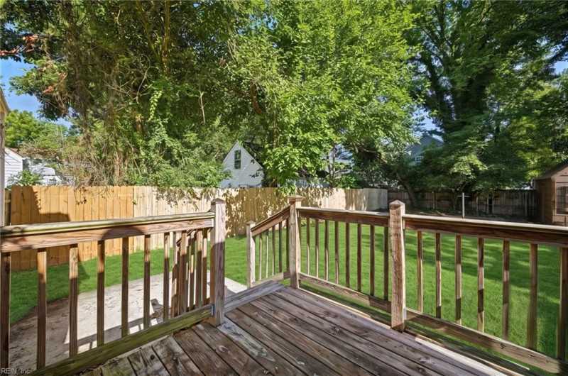 Photo 31 of 43 residential for sale in Portsmouth virginia