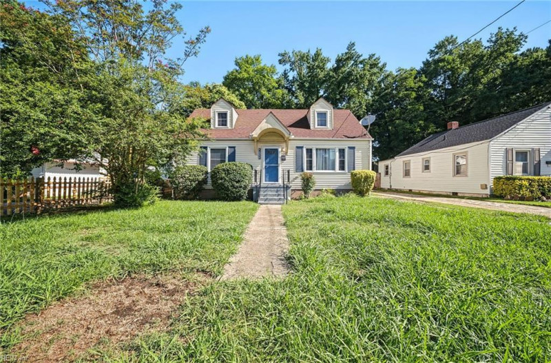 Photo 38 of 43 residential for sale in Portsmouth virginia