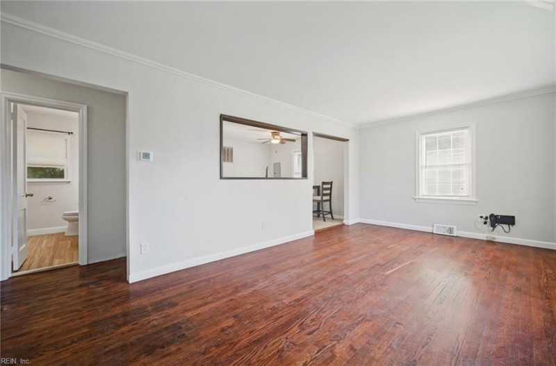 Photo 6 of 43 residential for sale in Portsmouth virginia
