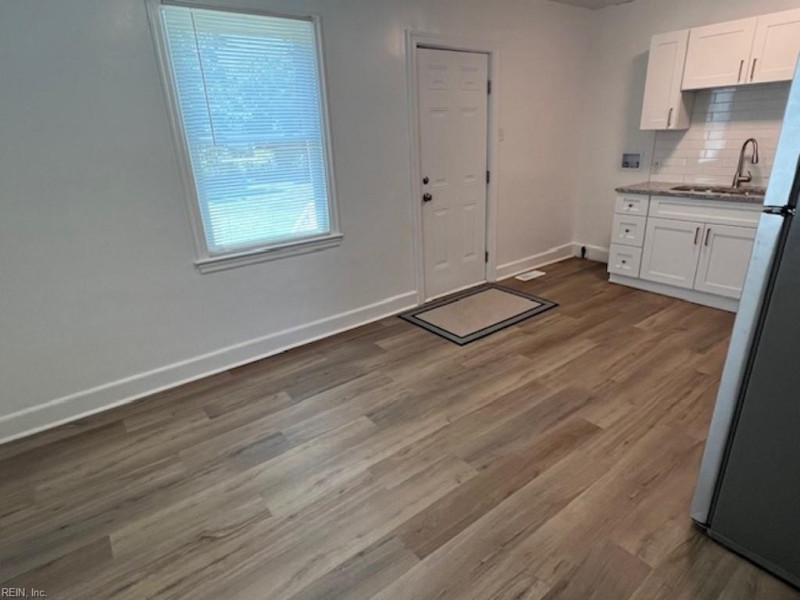 Photo 10 of 36 residential for sale in Hampton virginia