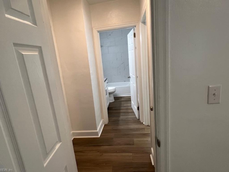 Photo 13 of 36 residential for sale in Hampton virginia