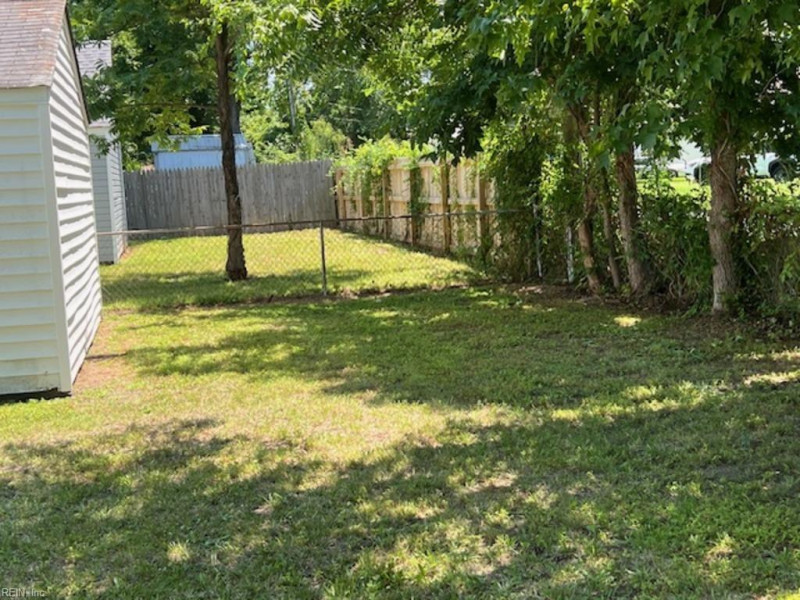 Photo 33 of 36 residential for sale in Hampton virginia