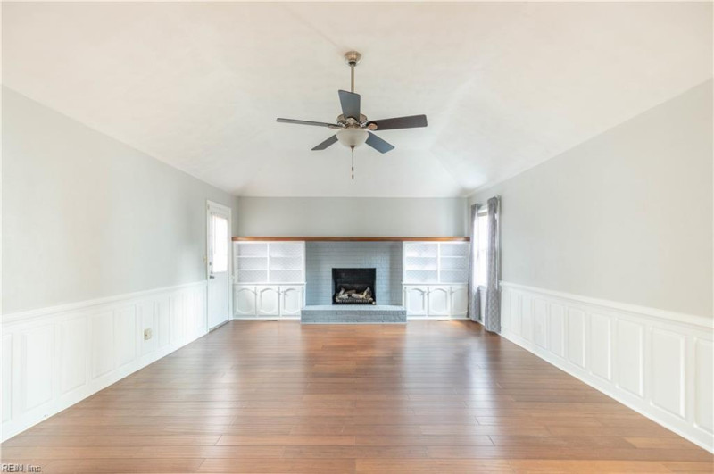 Photo 11 of 45 residential for sale in Chesapeake virginia Photo 11 of 45 residential for sale in Chesapeake virginia