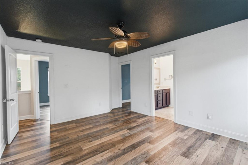 Photo 24 of 48 residential for sale in Currituck County virginia