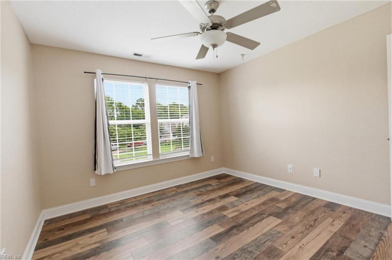 Photo 35 of 48 residential for sale in Currituck County virginia