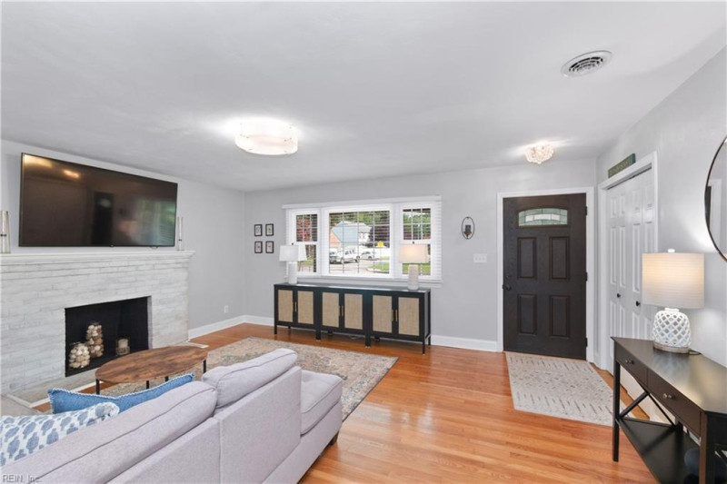 Photo 14 of 32 residential for sale in Norfolk virginia Photo 14 of 32 residential for sale in Norfolk virginia