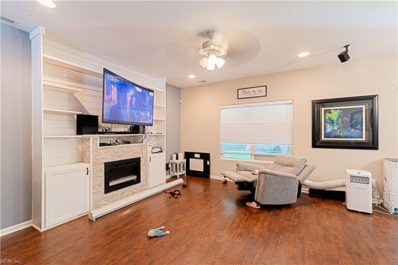 Photo 4 of 26 residential for sale in Norfolk virginia Photo 4 of 26 residential for sale in Norfolk virginia