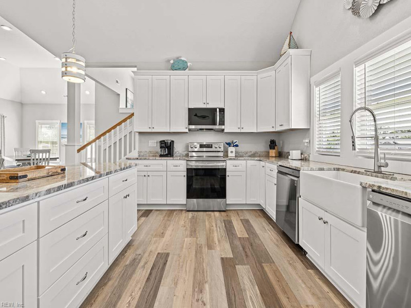 Photo 30 of 50 residential for sale in Currituck County virginia
