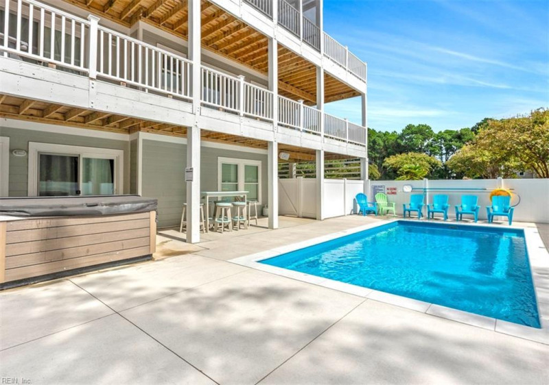 Photo 43 of 50 residential for sale in Currituck County virginia