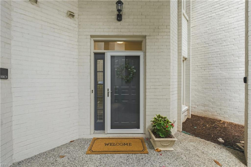 Photo 2 of 43 residential for sale in Virginia Beach virginia