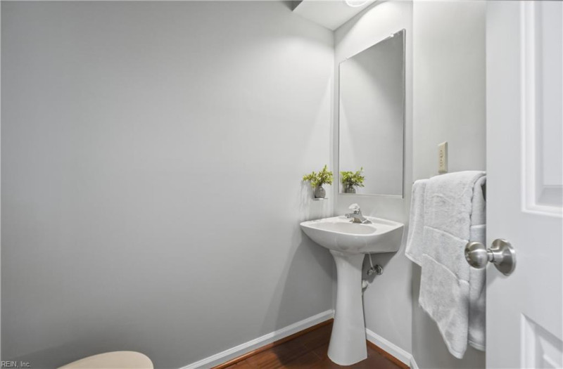 Photo 35 of 43 residential for sale in Virginia Beach virginia