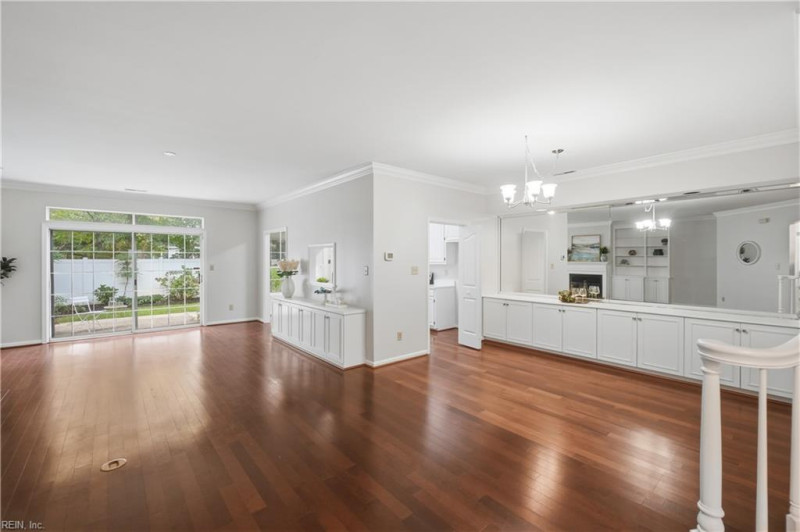 Photo 6 of 43 residential for sale in Virginia Beach virginia