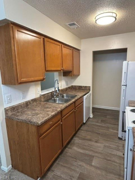 Photo 21 of 30 residential for sale in Virginia Beach virginia
