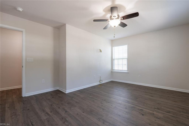 Photo 33 of 49 residential for sale in Chesapeake virginia Photo 33 of 49 residential for sale in Chesapeake virginia