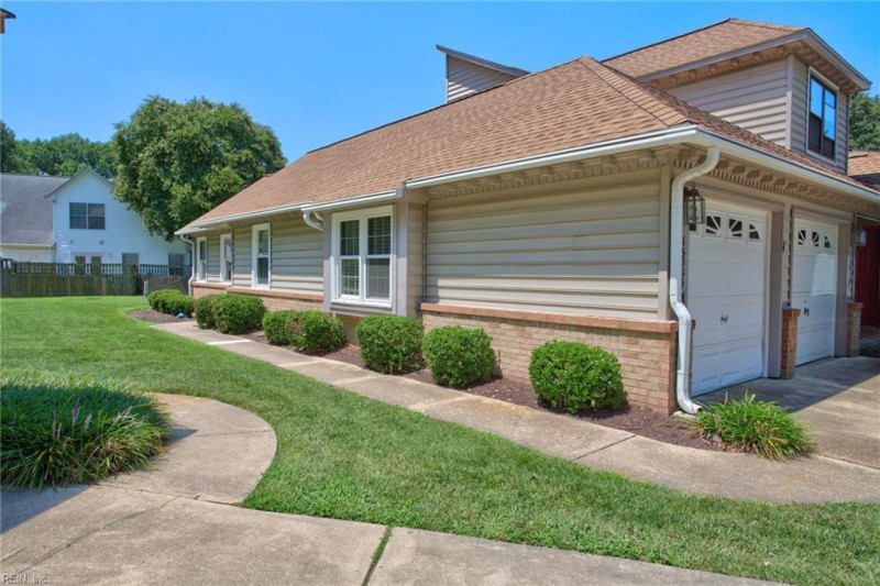 Photo 2 of 23 residential for sale in Chesapeake virginia Photo 2 of 23 residential for sale in Chesapeake virginia