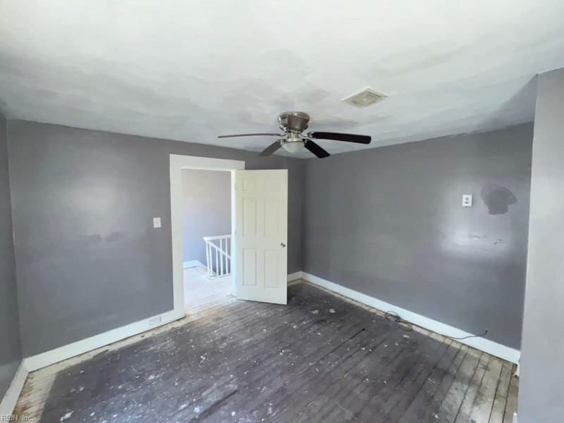 Photo 11 of 14 residential for sale in Portsmouth virginia Photo 11 of 14 residential for sale in Portsmouth virginia