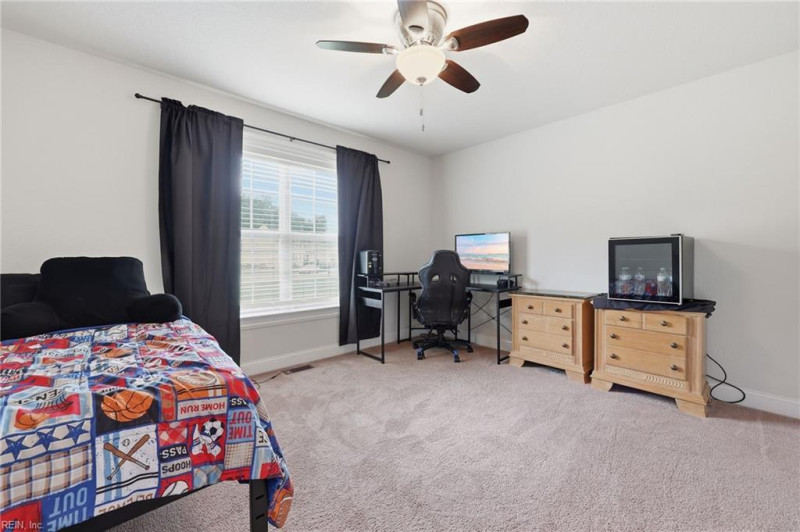 Photo 17 of 43 residential for sale in Suffolk virginia