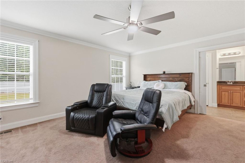 Photo 25 of 43 residential for sale in Suffolk virginia