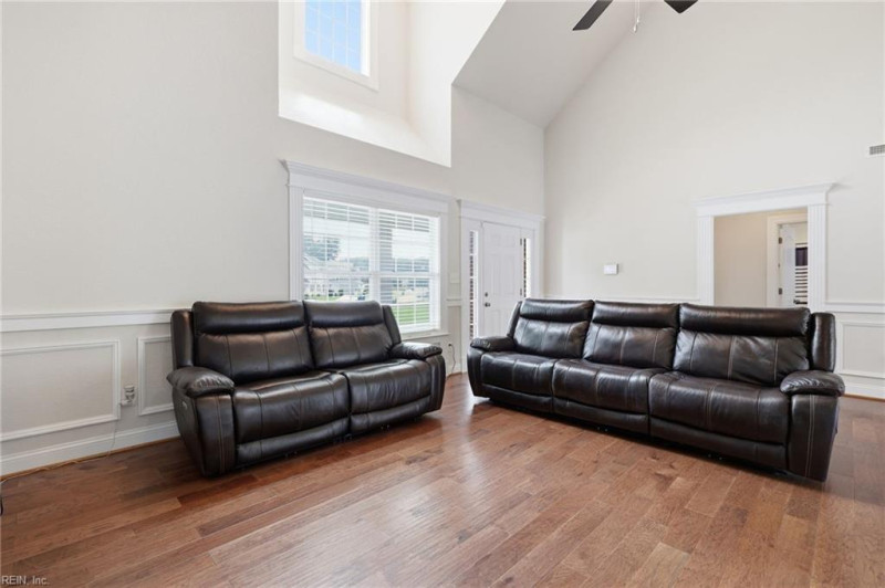 Photo 7 of 43 residential for sale in Suffolk virginia