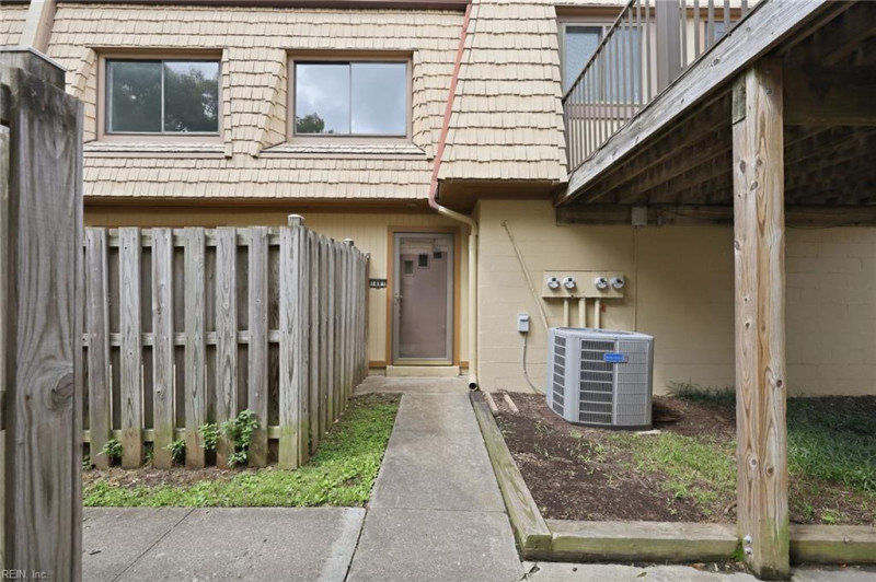 Photo 7 of 25 residential for sale in Newport News virginia