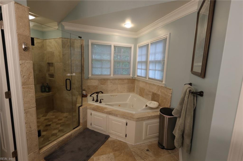 Photo 24 of 33 rental for rent in York County virginia