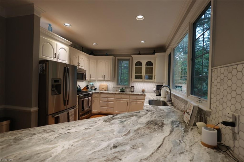 Photo 6 of 33 rental for rent in York County virginia