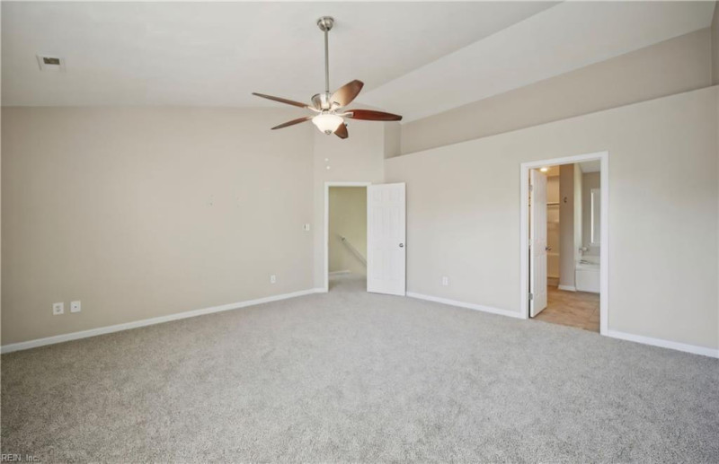 Photo 13 of 31 residential for sale in Chesapeake virginia