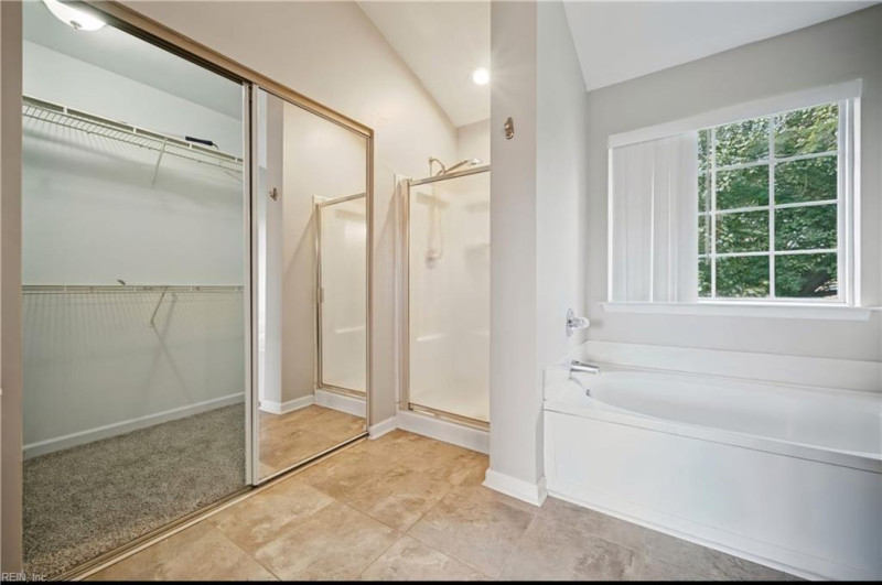 Photo 15 of 31 residential for sale in Chesapeake virginia