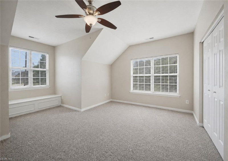 Photo 18 of 31 residential for sale in Chesapeake virginia