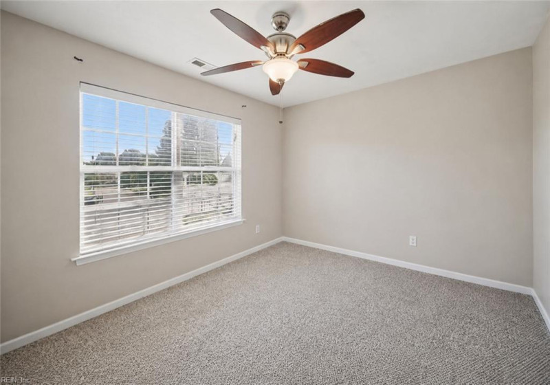 Photo 19 of 31 residential for sale in Chesapeake virginia