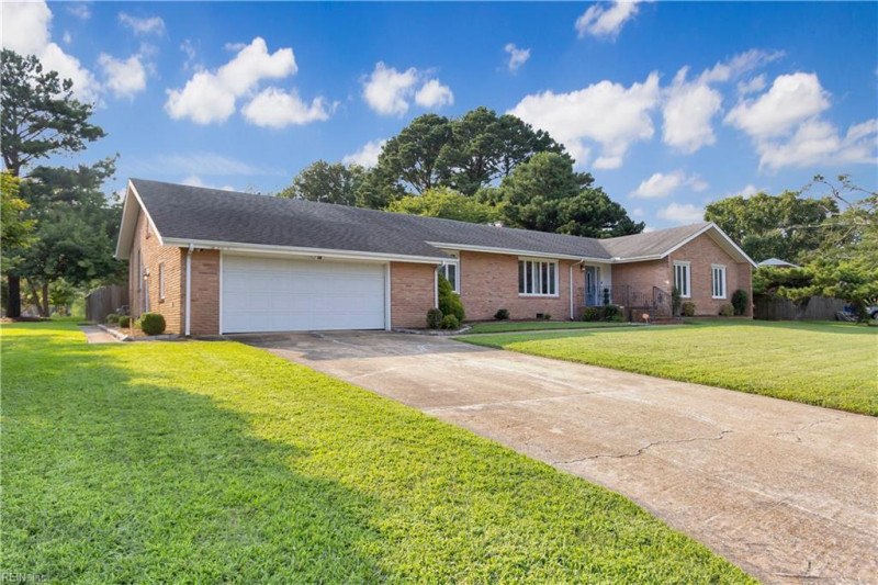 Photo 3 of 31 residential for sale in Chesapeake virginia Photo 3 of 31 residential for sale in Chesapeake virginia
