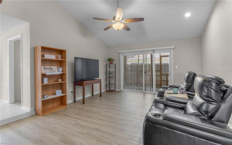 Photo 17 of 37 residential for sale in Virginia Beach virginia