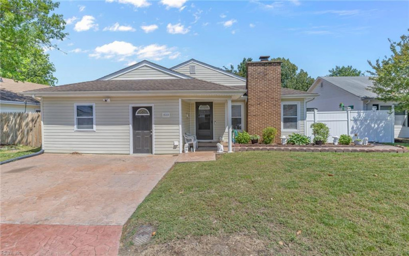 Photo 2 of 37 residential for sale in Virginia Beach virginia