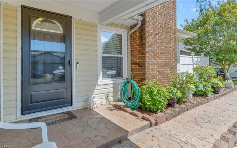 Photo 5 of 37 residential for sale in Virginia Beach virginia