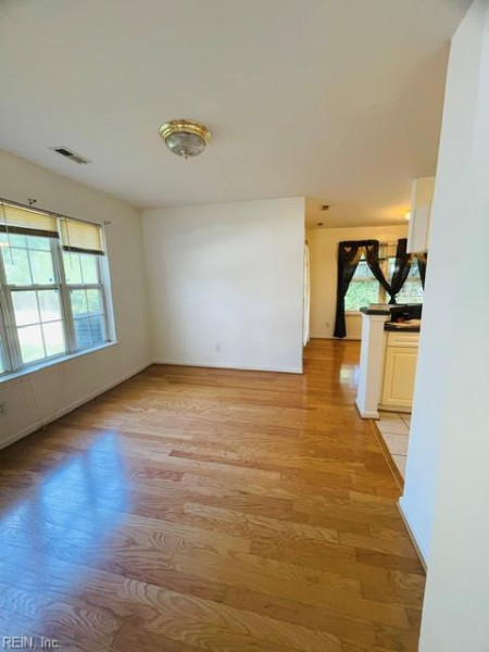 Photo 6 of 23 residential for sale in Hampton virginia