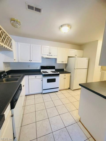 Photo 8 of 23 residential for sale in Hampton virginia
