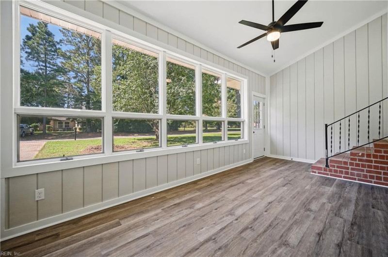 Photo 12 of 45 residential for sale in Suffolk virginia