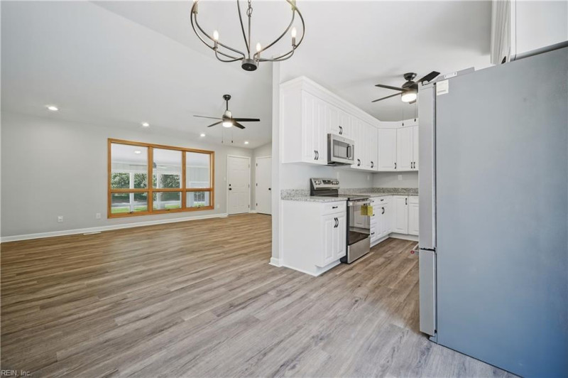 Photo 16 of 45 residential for sale in Suffolk virginia