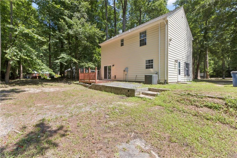 Photo 25 of 33 residential for sale in Mathews County virginia