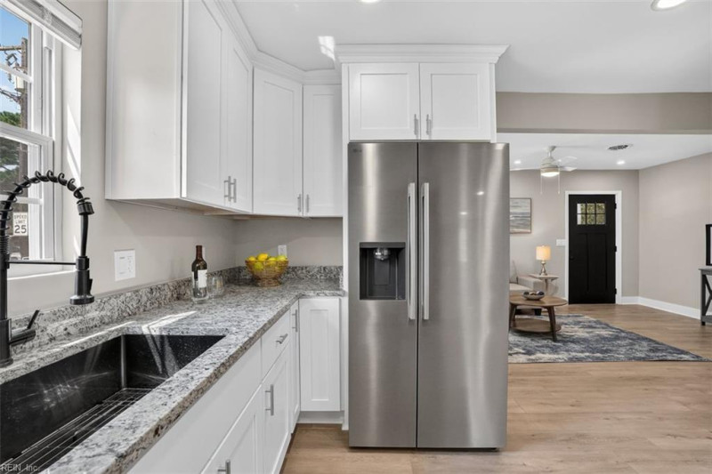 Photo 13 of 39 residential for sale in Chesapeake virginia