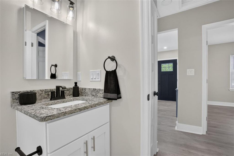 Photo 21 of 39 residential for sale in Chesapeake virginia
