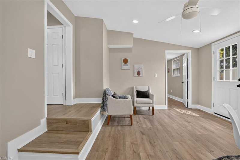 Photo 23 of 39 residential for sale in Chesapeake virginia