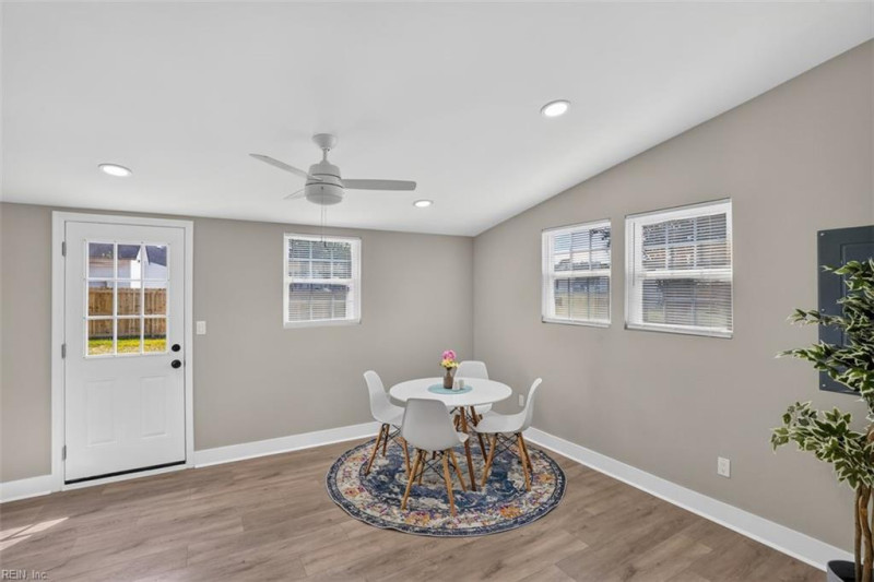 Photo 25 of 39 residential for sale in Chesapeake virginia