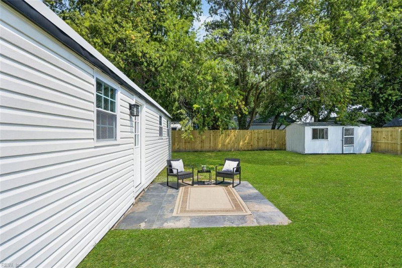 Photo 36 of 39 residential for sale in Chesapeake virginia