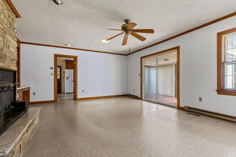Photo 12 of 46 residential for sale in Franklin virginia
